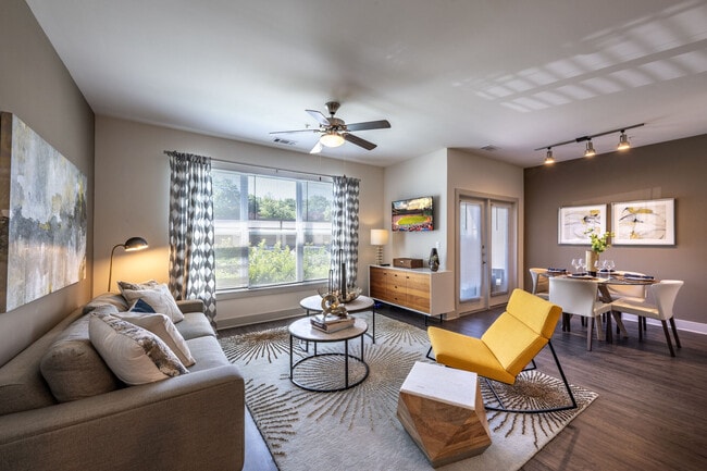 Photo - Halstead Marlborough