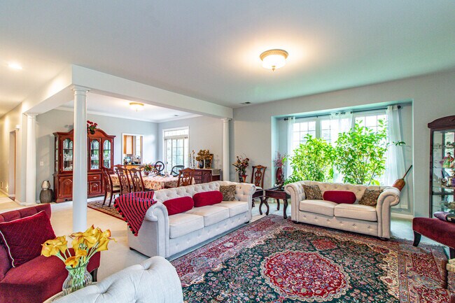 Photo - 6 Beaconsfield Ct