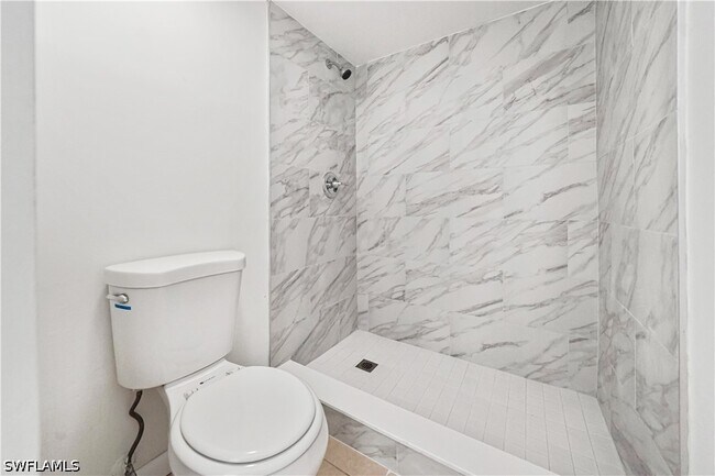2173 White Pine Cir Unit C