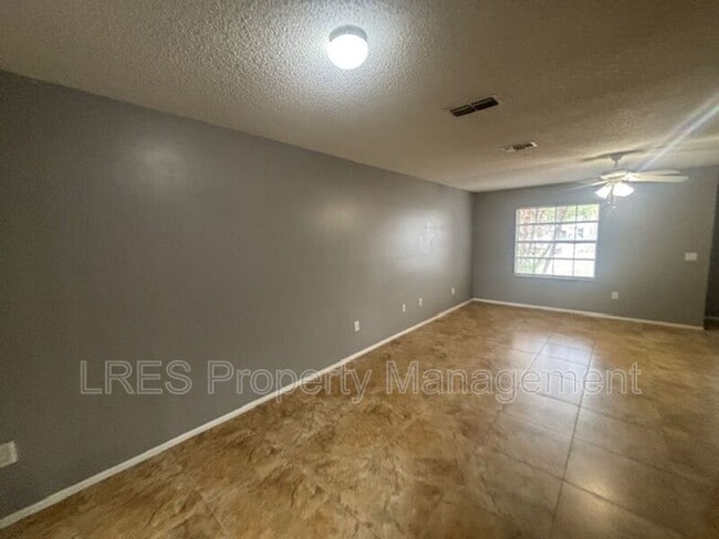 Photo - 2706 Graduate Ct