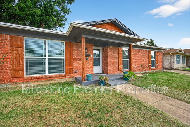 Photo - 112 S Wood Ave