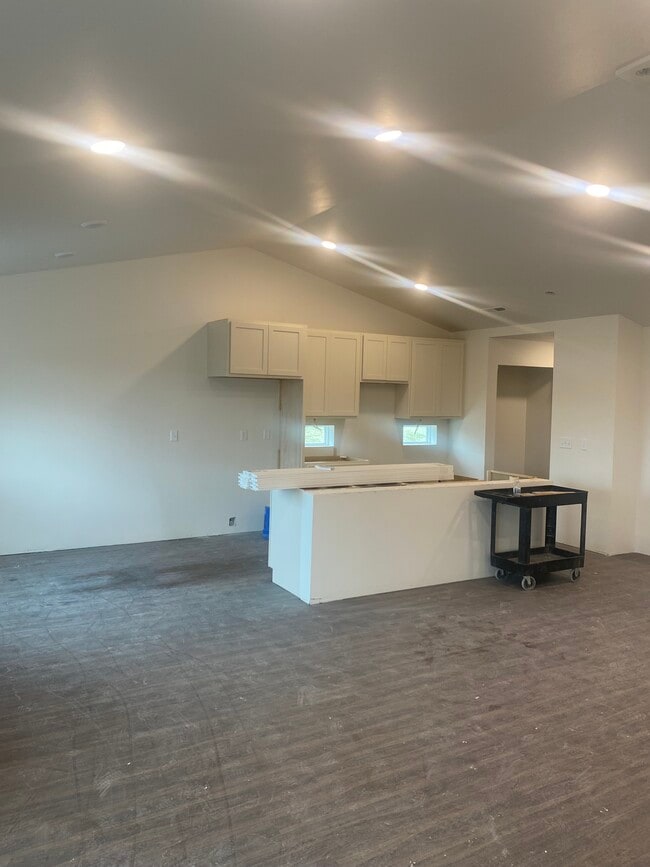 Photo - 12 Huntington Dr