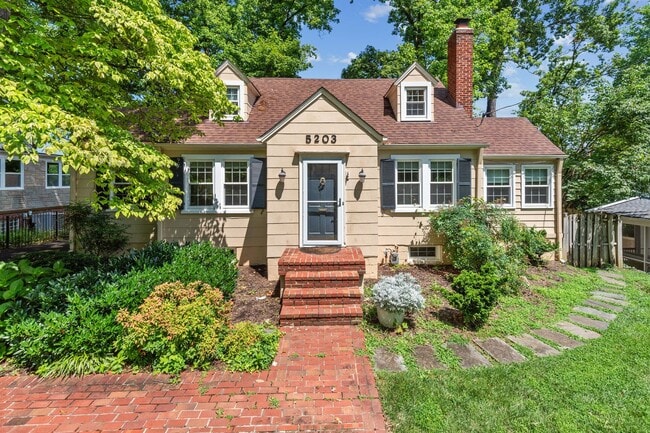Building Photo - 5203 Elsmere Ave