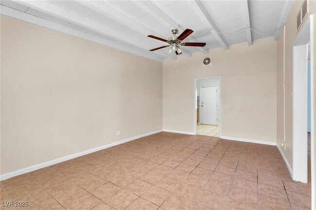 Photo - 710 N 10th St