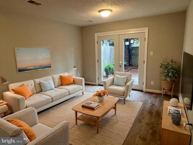 Photo - 1400 Admiral Dr
