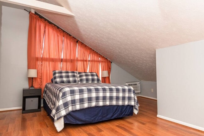 Photo - 964 Pavilion St Unit ID1056060P