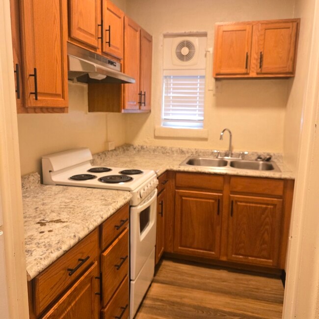 Photo - 54 N Morris St Unit 1