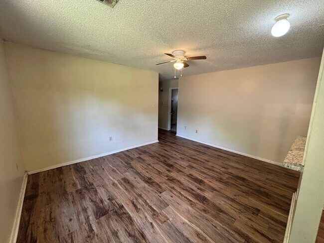 406 N Joplin Pl Unit N Joplin Pl Apt D