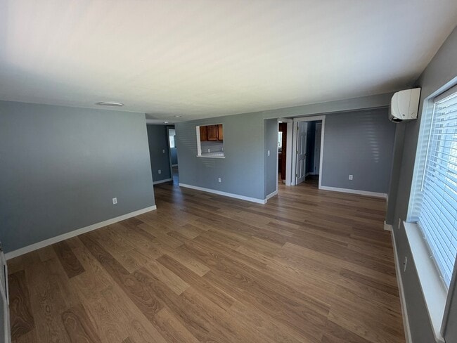 Photo - 809 Stanton Ave