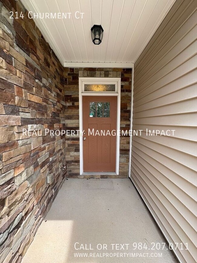 Photo - 214 Churment Ct