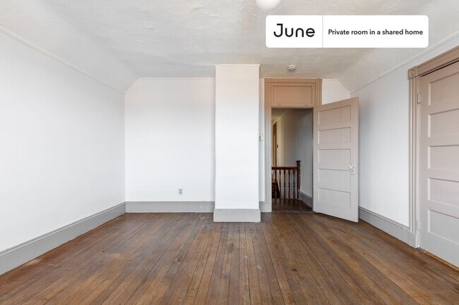 Photo - Room in Shared 3 bed/1 bath home Unidad C