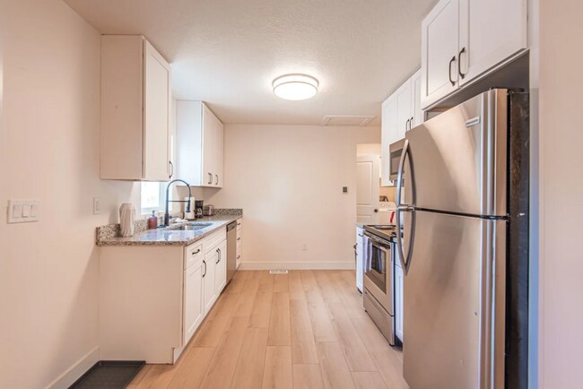 Building Photo - 343 E Coatsville Ave Unit 3