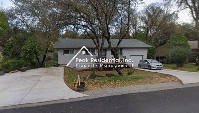 Building Photo - Very Nice 3bd/2ba Auburn Home with 1 Car Garage