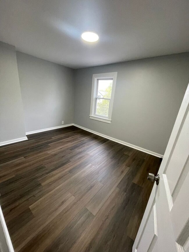 Photo - Two bedroom apartment one bathroom