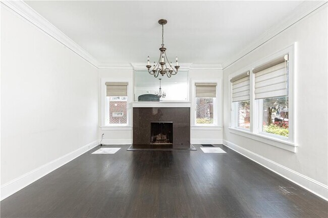 Photo - 1022 Reeder Cir NE