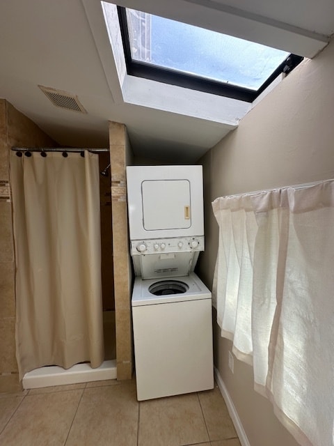 Building Photo - 141 Leverington Ave Rental