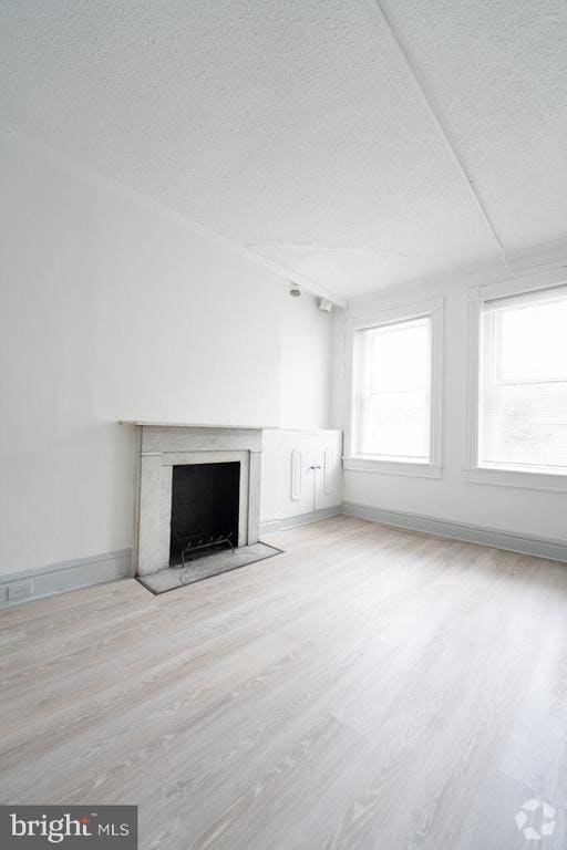 Building Photo - 10 E Biddle St Unit 2A Rental