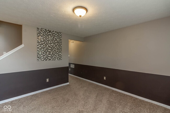 7646 Sand Run Ct