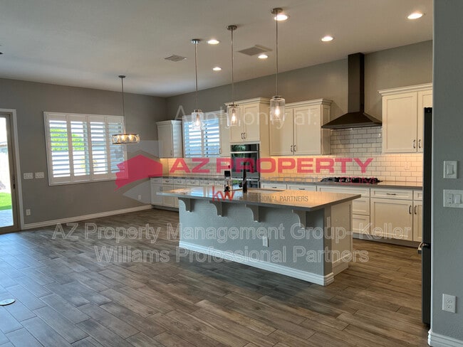 Photo - 214 E Balao Dr