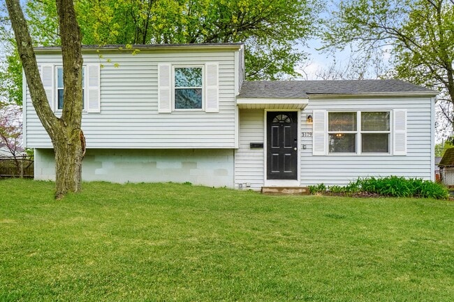 Building Photo - 3179 Latonia Rd Rental
