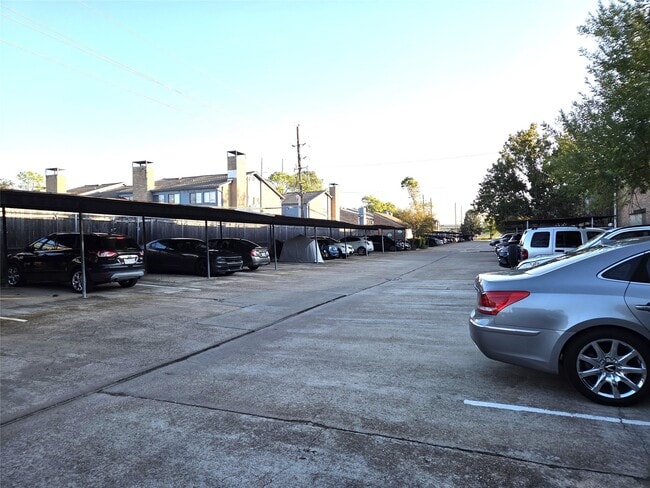 Photo - 10053 Westpark Dr Unit 326