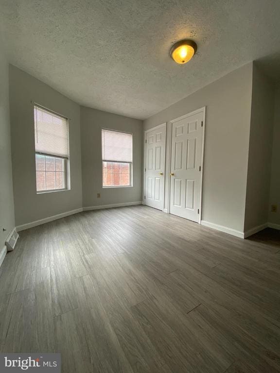 Photo - 175 Mozelle St