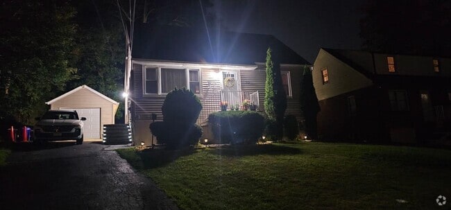 Building Photo - 70 Lower Notch Rd Rental