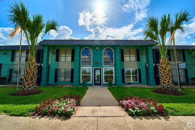 Building Photo - Linda Vista Apartments