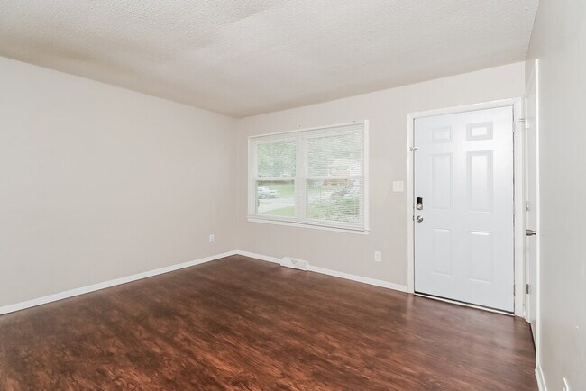 Photo - 4121 Carlyle Dr