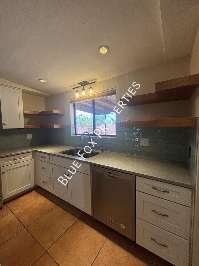 Photo - 729 N Alamo Ave