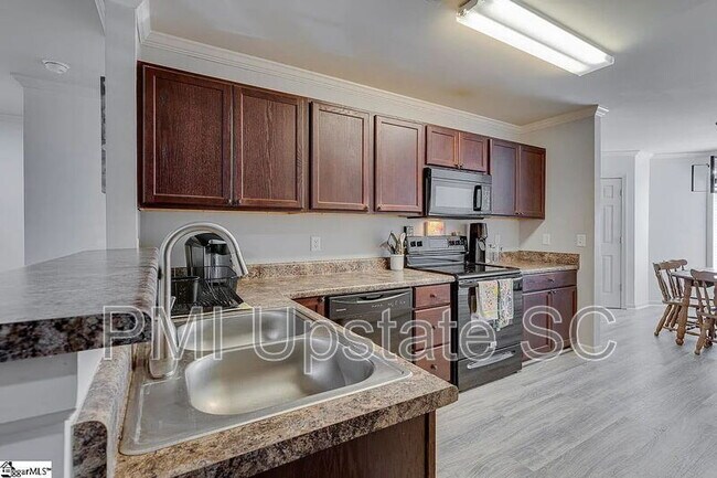 Photo - 1122 E Lee Rd