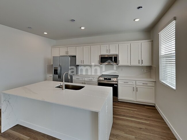 Photo - 9540 Harkes Dr