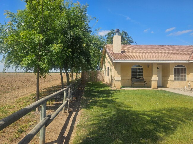 Photo - 3 Bedroom 2 Bath COUNTRY HOME