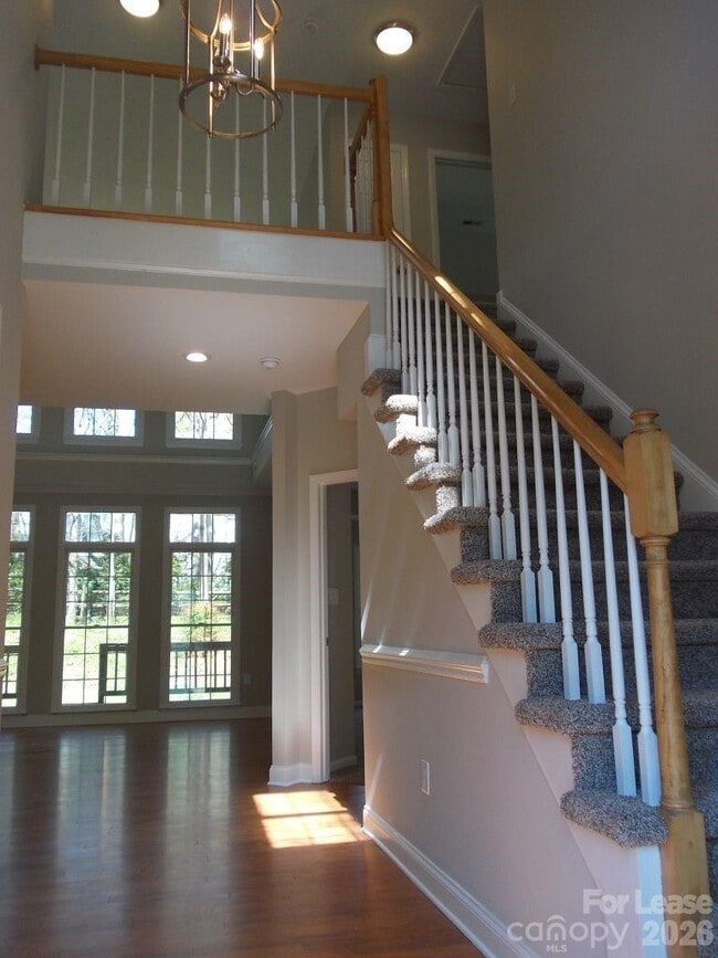 Photo - 6223 Hickory Cove Ln