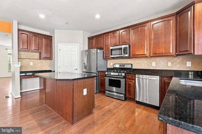 Photo - 5044 Cameo Terrace