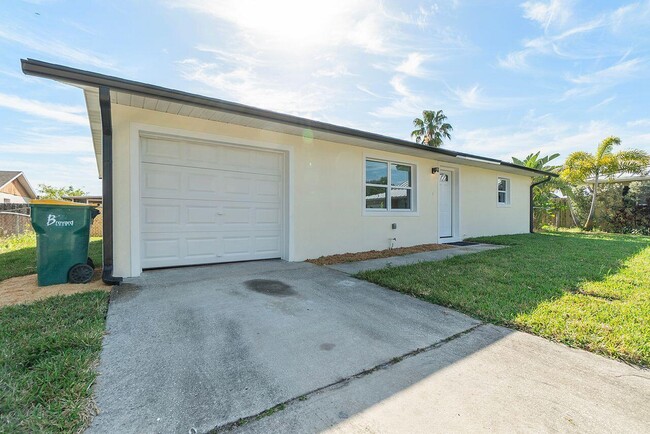 Photo - 140 S Marjorie Ct