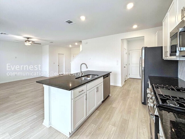 Photo - 6013 Alfred Acrs Dr