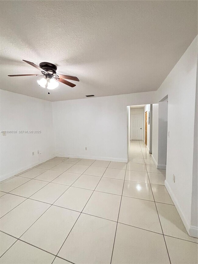 Photo - 12 Andros Rd