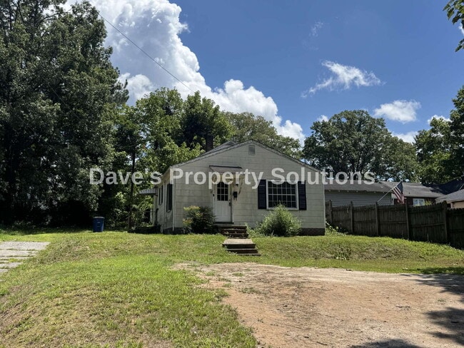 Building Photo - Fresh & Inviting! Refreshed 3-Bedroom Home in Winston-Salem