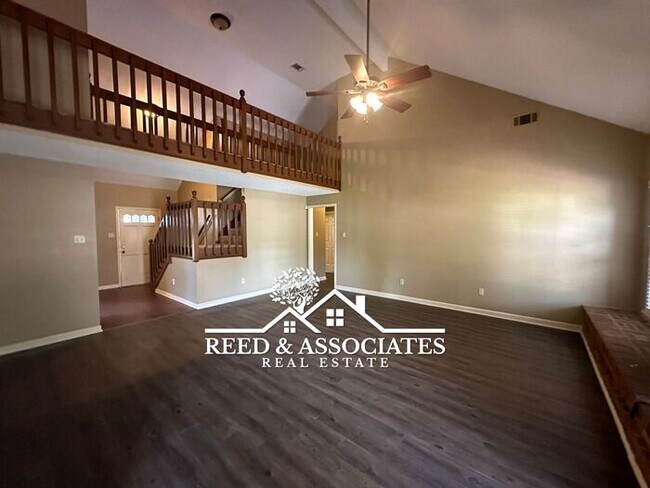 Photo - Spacious 4 Bedroom in GERMANTOWN!!