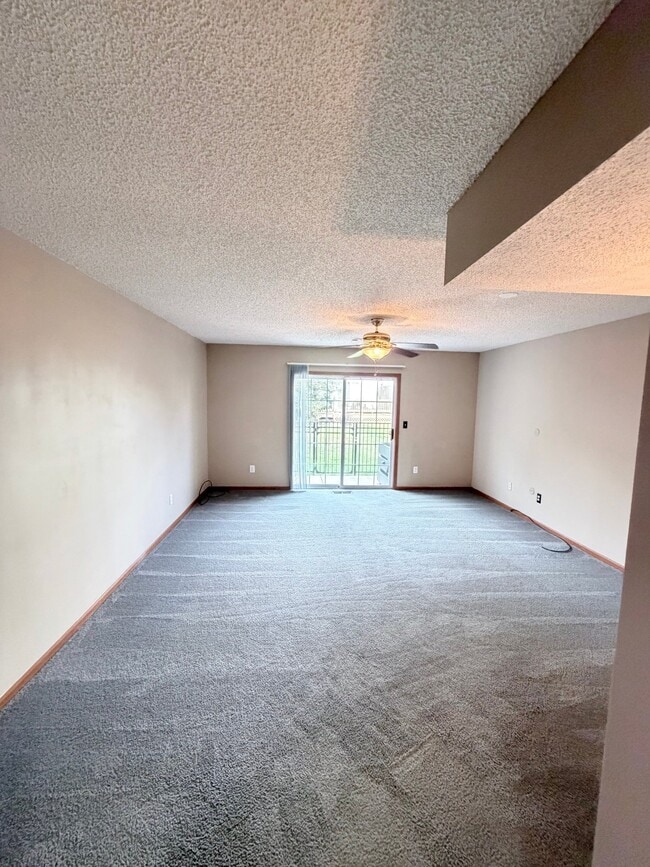 Photo - 186 Macfalls Way