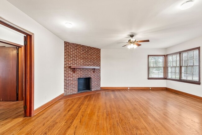 Photo - Cute 3 Bed 1 Bath House! Available Now! Call to Schedule a Tour!