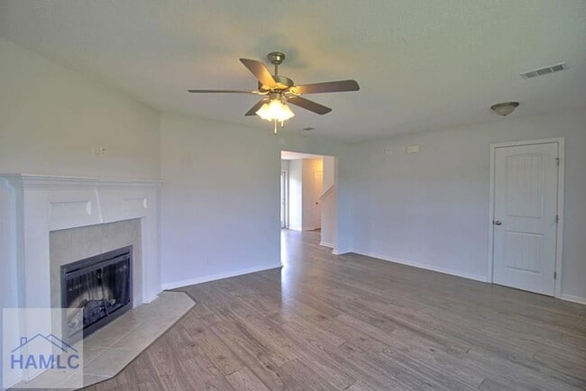 102 Brandonwood Rd NE