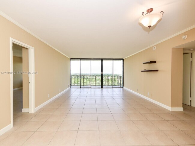 Photo - 780 NE 69th St Unidad 1908