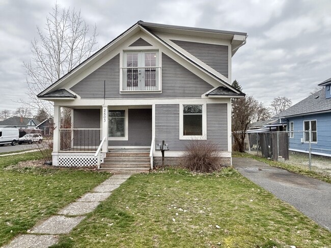 Building Photo - 2503 N Madelia St Unit 2