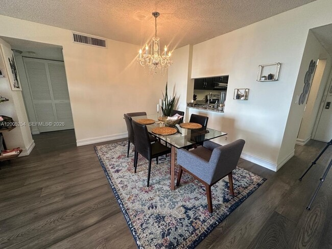 Photo - 2625 Collins Ave Unit 1508