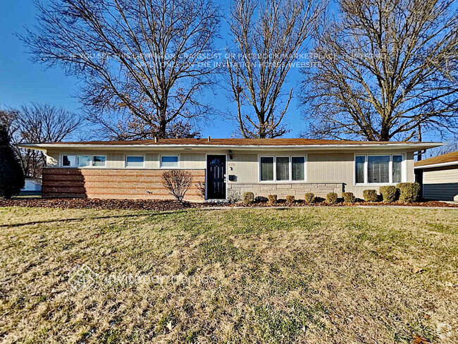 Building Photo - 470 Shabbona Dr Rental