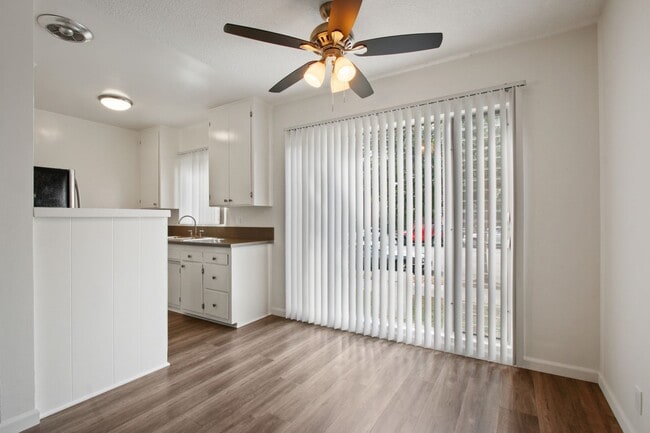 Photo - 1231 12th St Unidad A