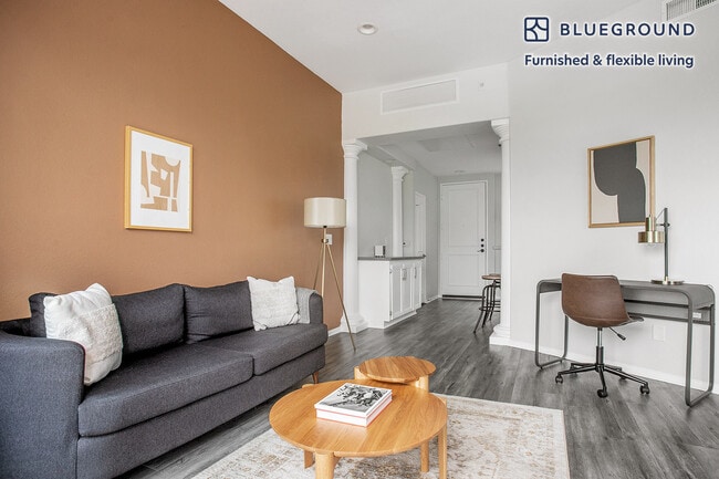 Photo - 114 N Doheny Dr Unidad FL4-ID1062