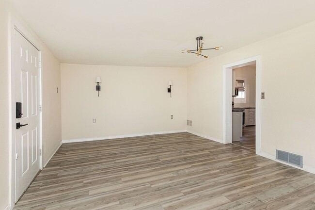 Photo - 1209 S Randolph St